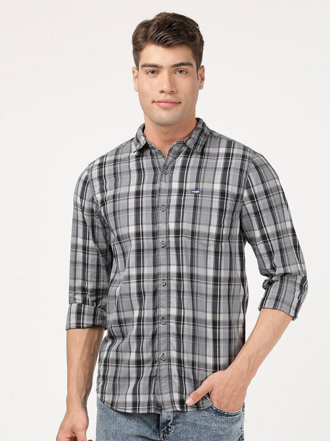 

Wrangler Men Grey Slim Fit Tartan Checked Cotton Casual Shirt