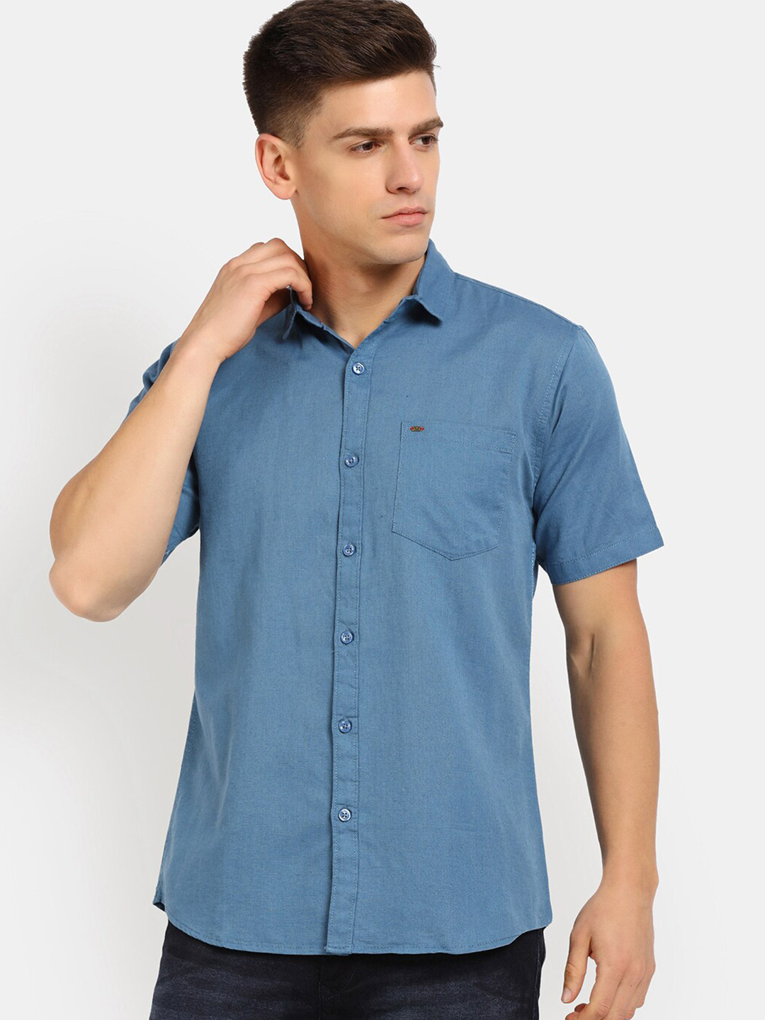 

V-Mart Men Blue Classic Cotton Casual Shirt