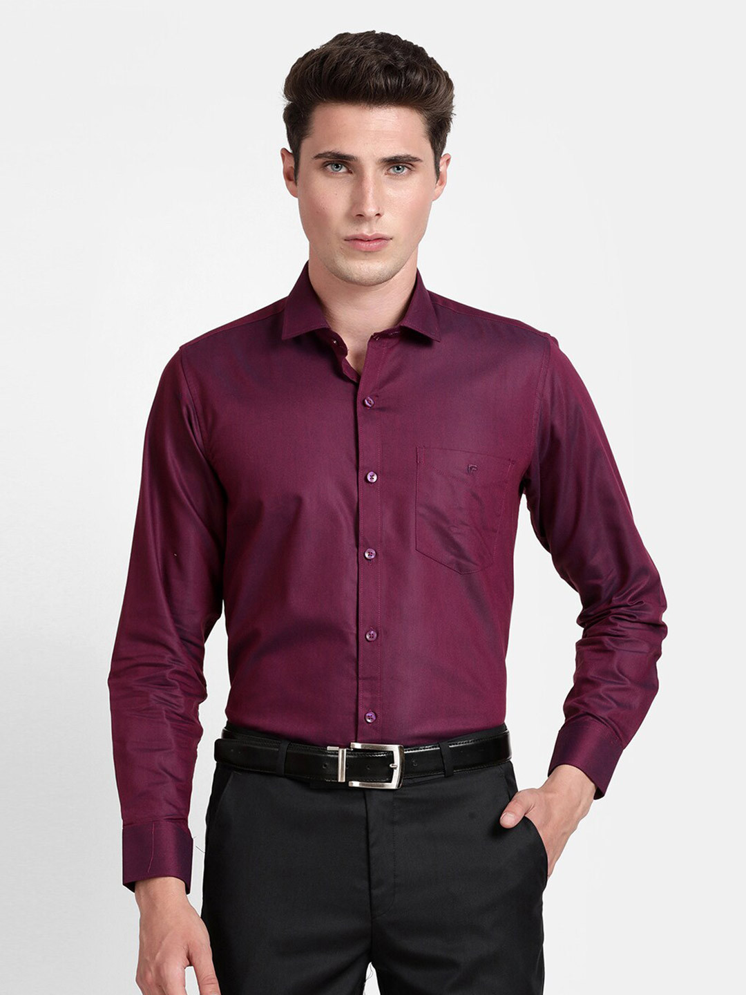 

V-Mart Men Magenta Classic Cotton Formal Shirt