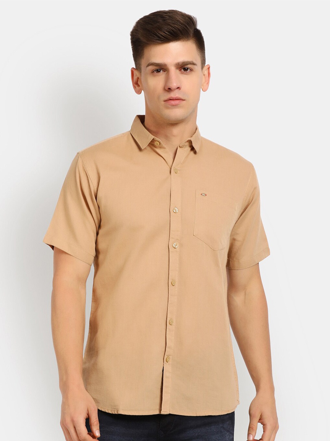 

V-Mart Men Beige Classic Cotton Linen Casual Shirt