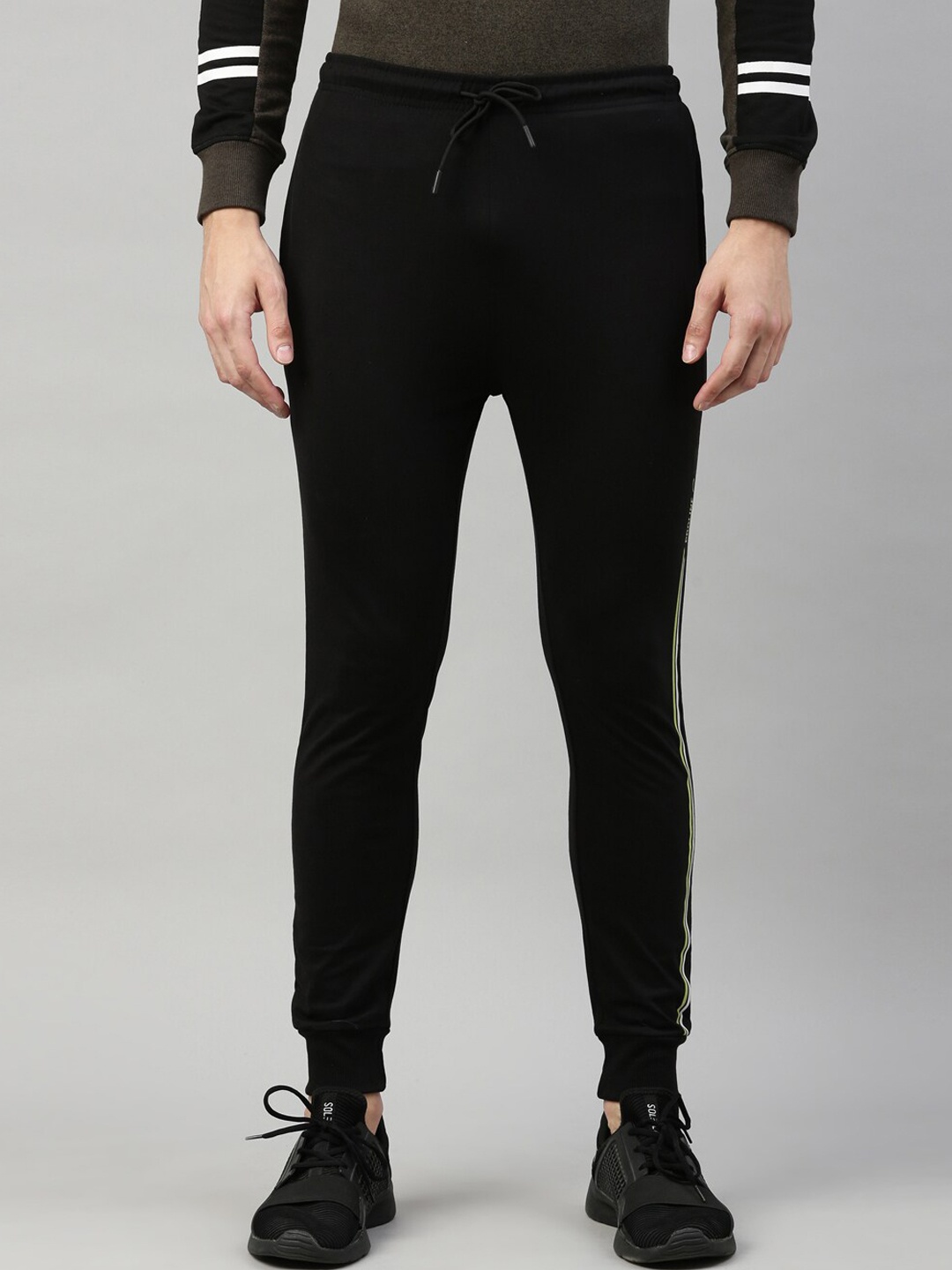

Proline Active Men Black Solid Jogger