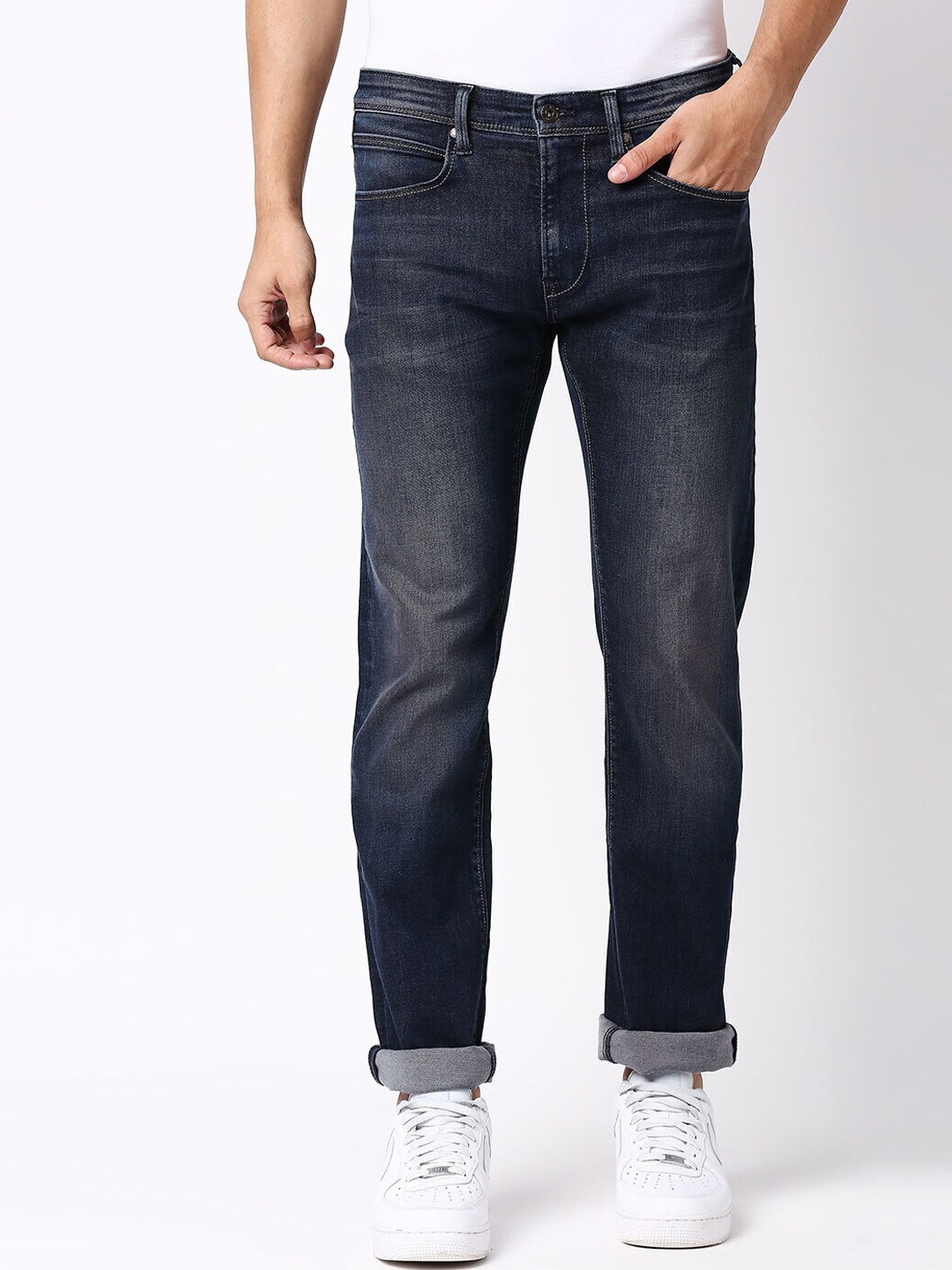 

Pepe Jeans Men Blue Slim Fit Light Fade Stretchable Jeans