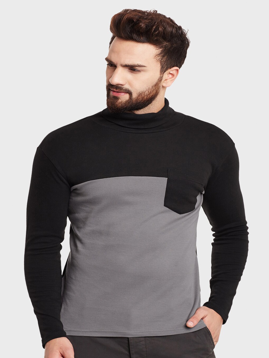 

Hypernation Men Black Colourblocked High Neck Slim Fit T-shirt