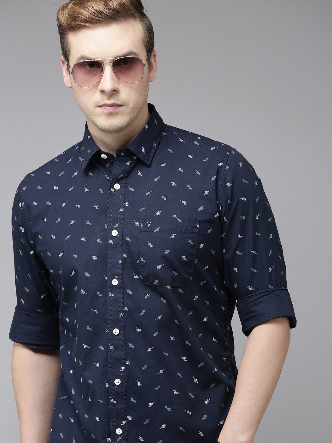 

Van Heusen Sport Men Pure Cotton Slim Fit Printed Casual Shirt, Navy blue