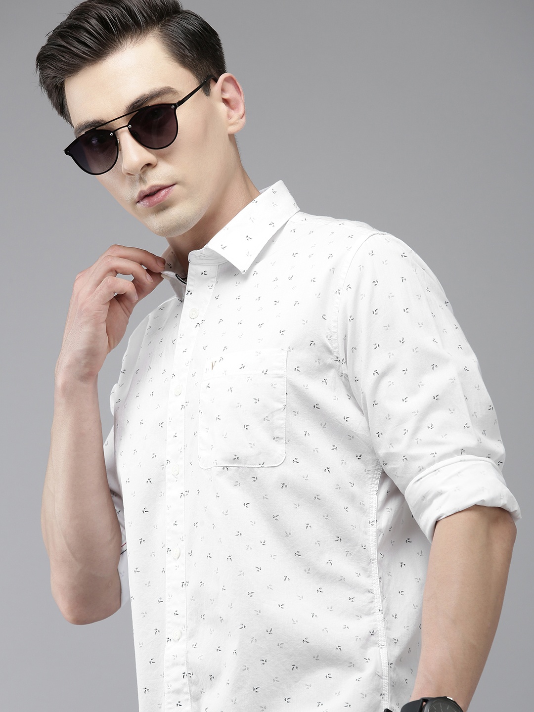 

Van Heusen Sport Men Slim Fit Printed Pure Cotton Casual Shirt, White