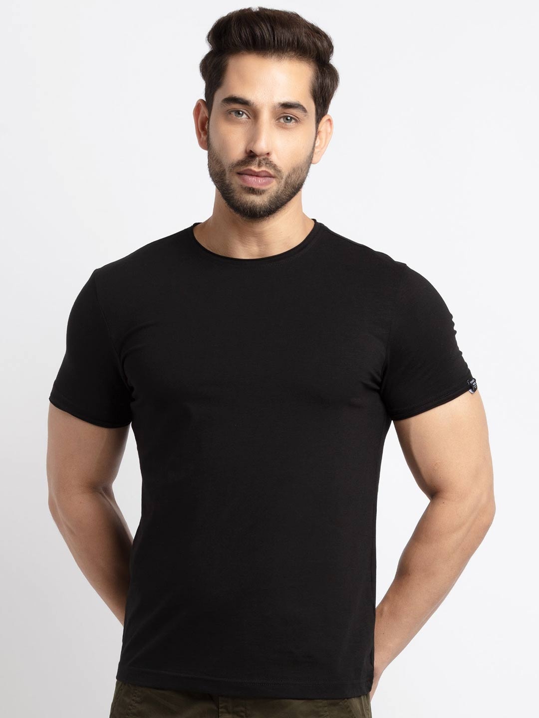 

Status Quo Men Black Solid Cotton T-shirt