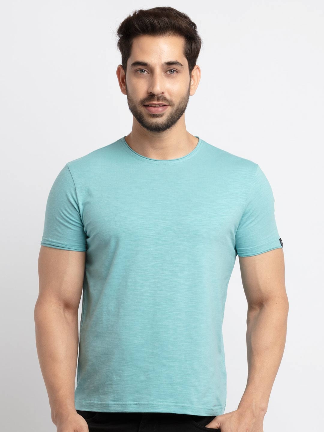 

Status Quo Men Green Solid Round Neck Cotton T-shirt