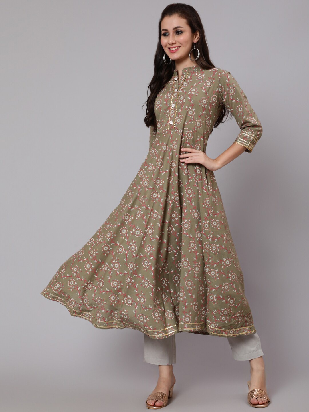 

WOMENCLICK Women Green & White Floral Printed Cotton A-Line Kurta