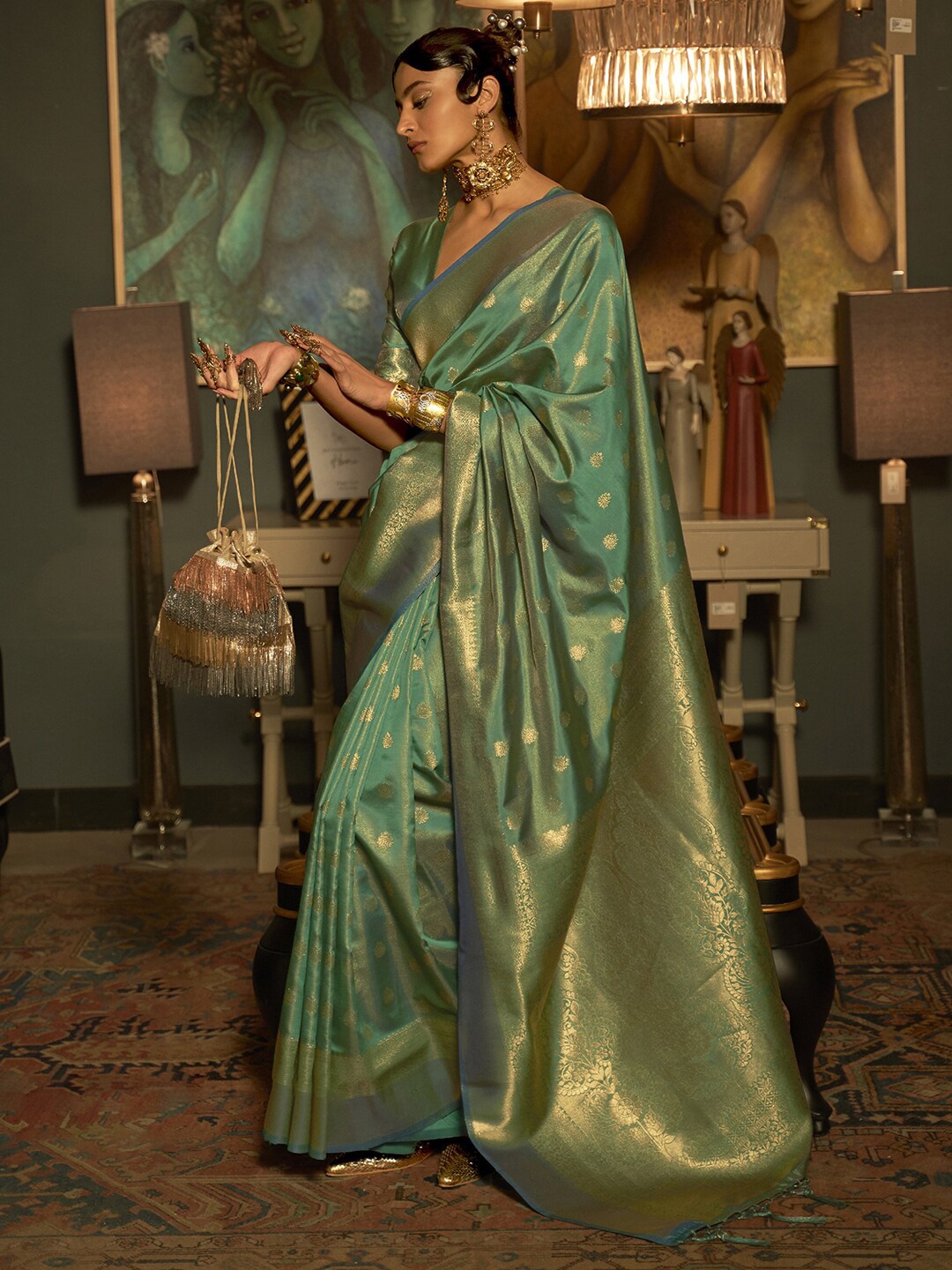 

Mitera Sea Green & Gold-Toned Woven Design Zari Silk Blend Bagru Saree