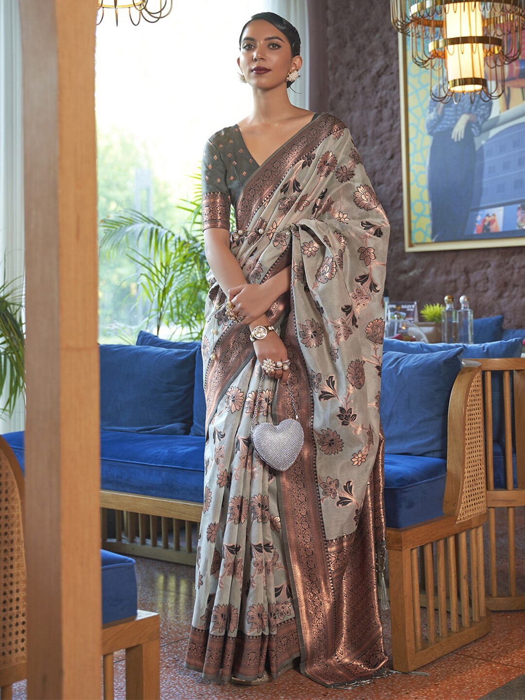 

Mitera Grey & Copper-Toned Floral Zari Organza Banarasi Saree