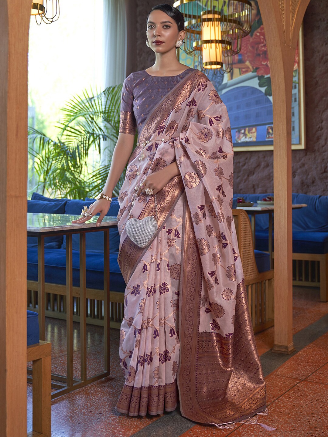 

Mitera Mauve & Purple Floral Zari Organza Banarasi Saree