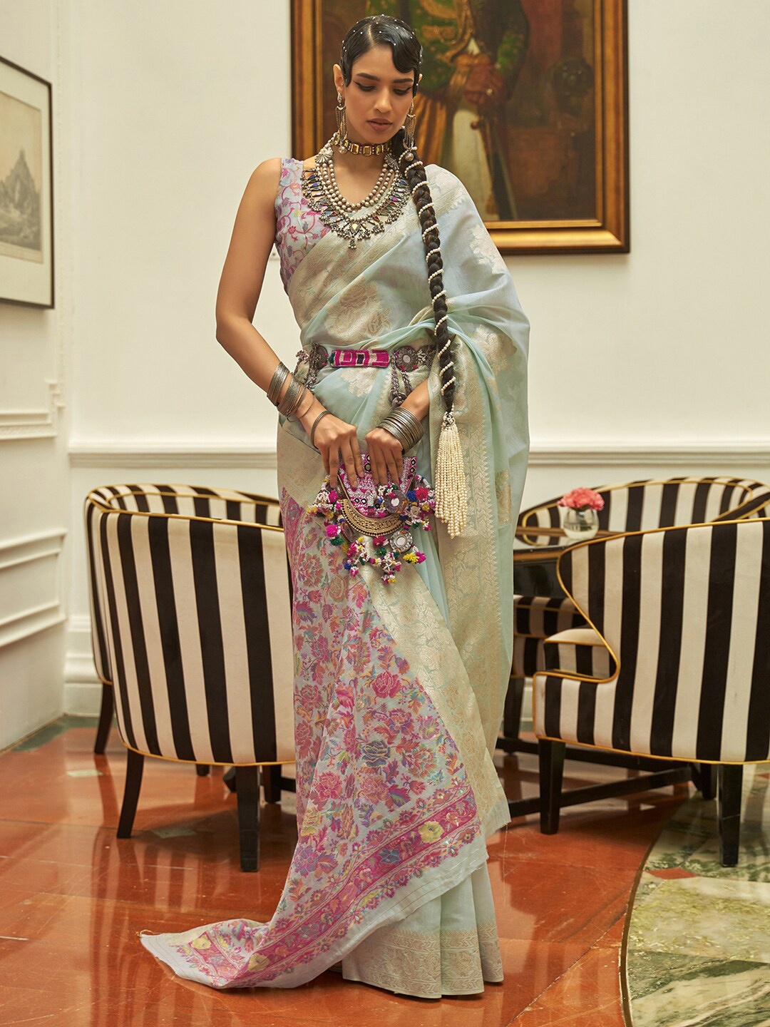 

Mitera Blue & Gold-Toned Floral Zari Silk Blend Bagru Saree