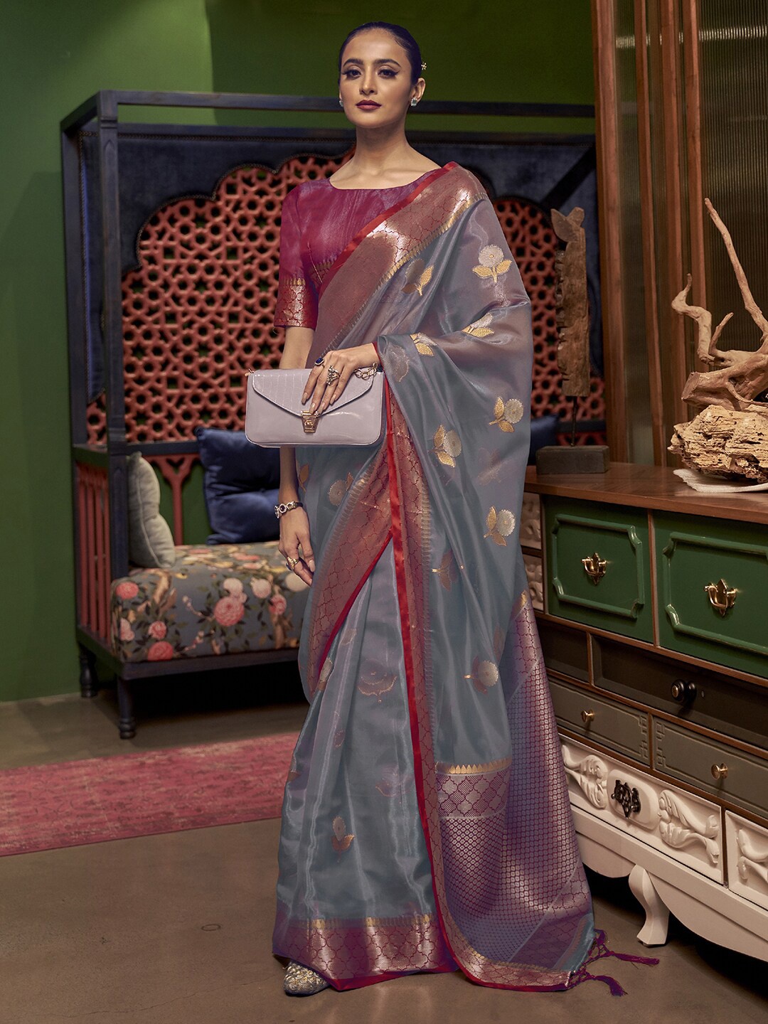 

Mitera Grey & Pink Floral Zari Organza Bagh Saree