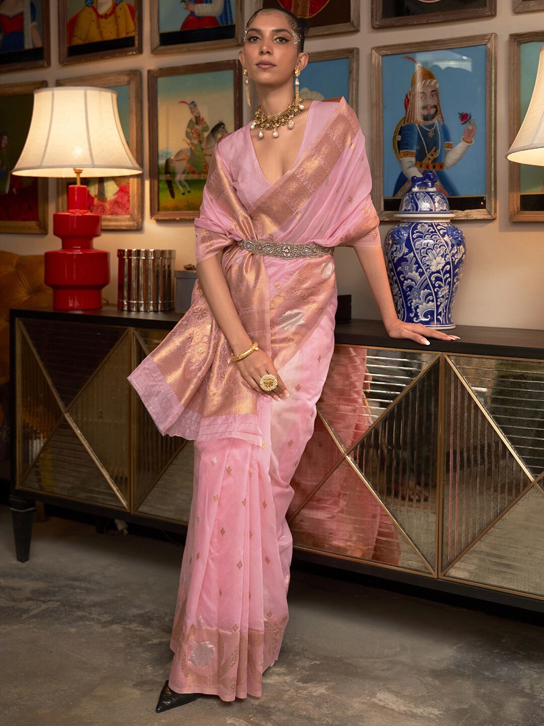 

Mitera Pink & Copper-Toned Woven Design Zari Silk Blend Banarasi Saree