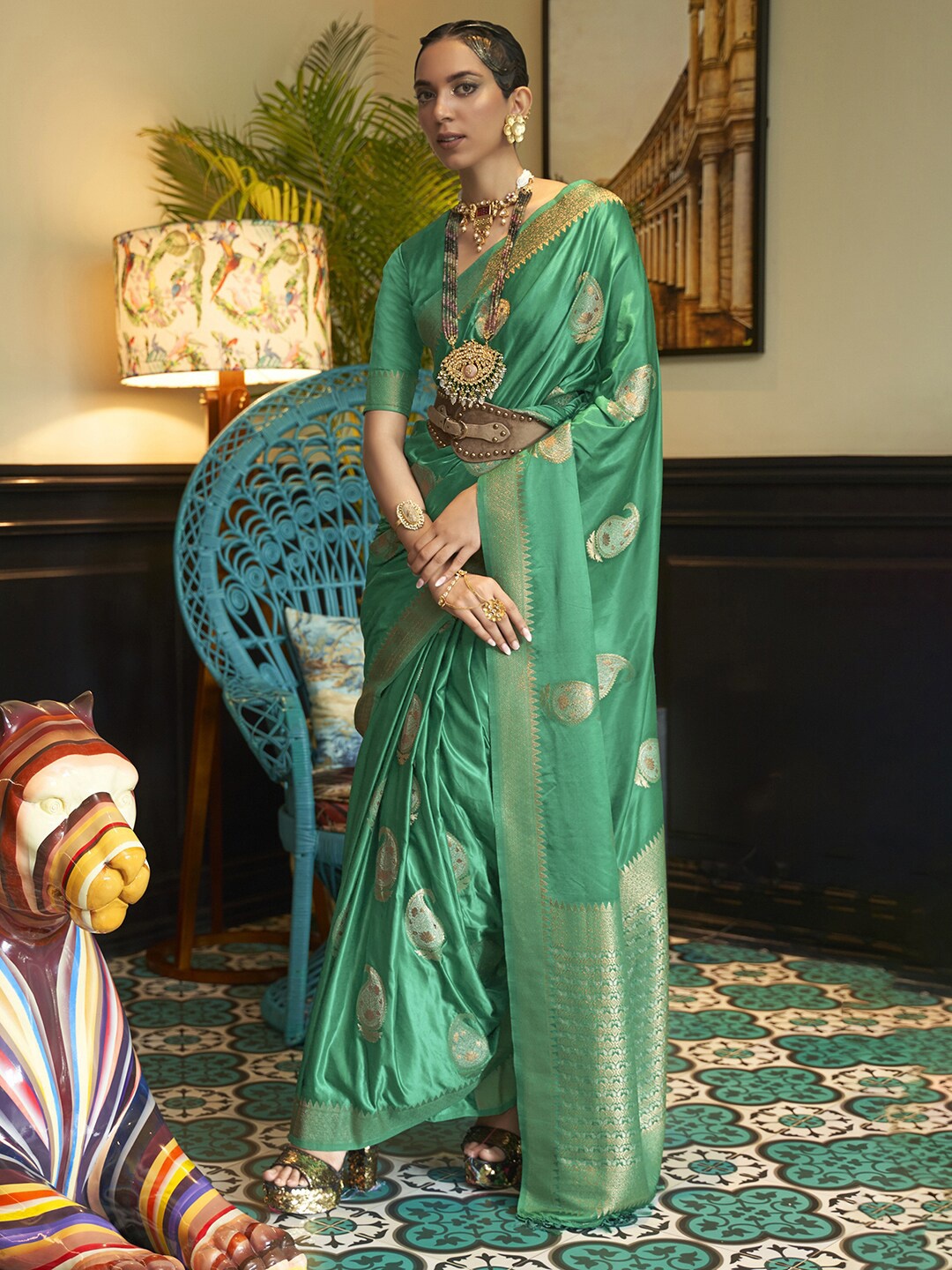 

Mitera Sea Green & Gold-Toned Woven Design Zari Silk Blend Bagru Saree