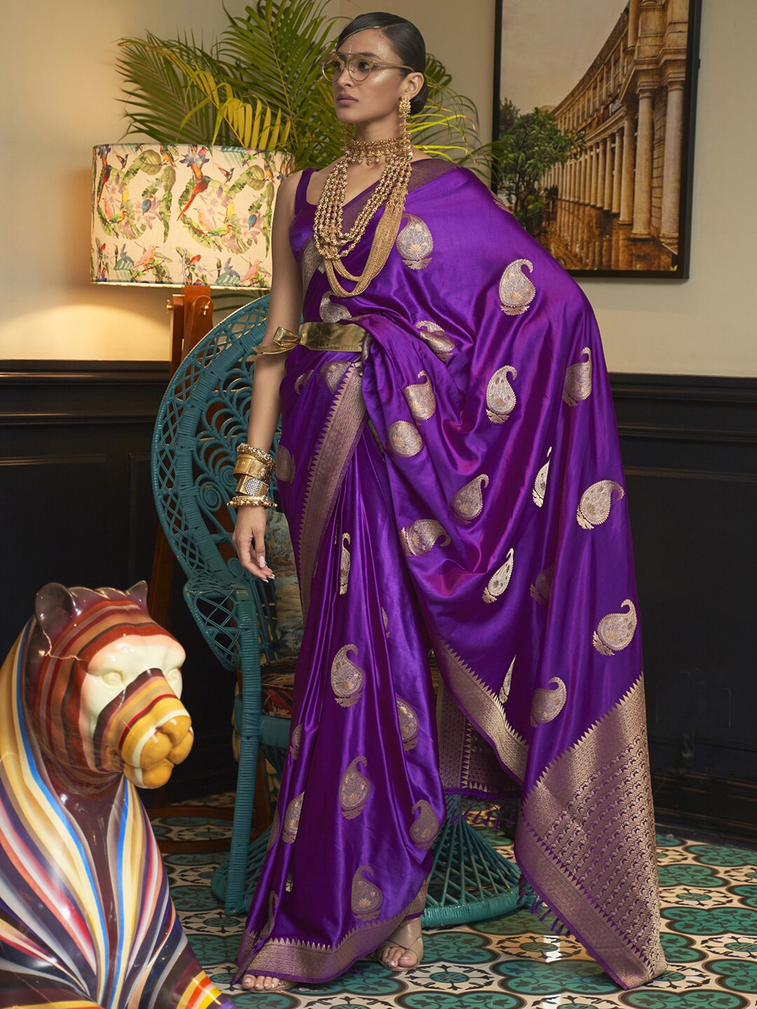 

Mitera Purple & Gold-Toned Paisley Zari Silk Blend Bagru Saree