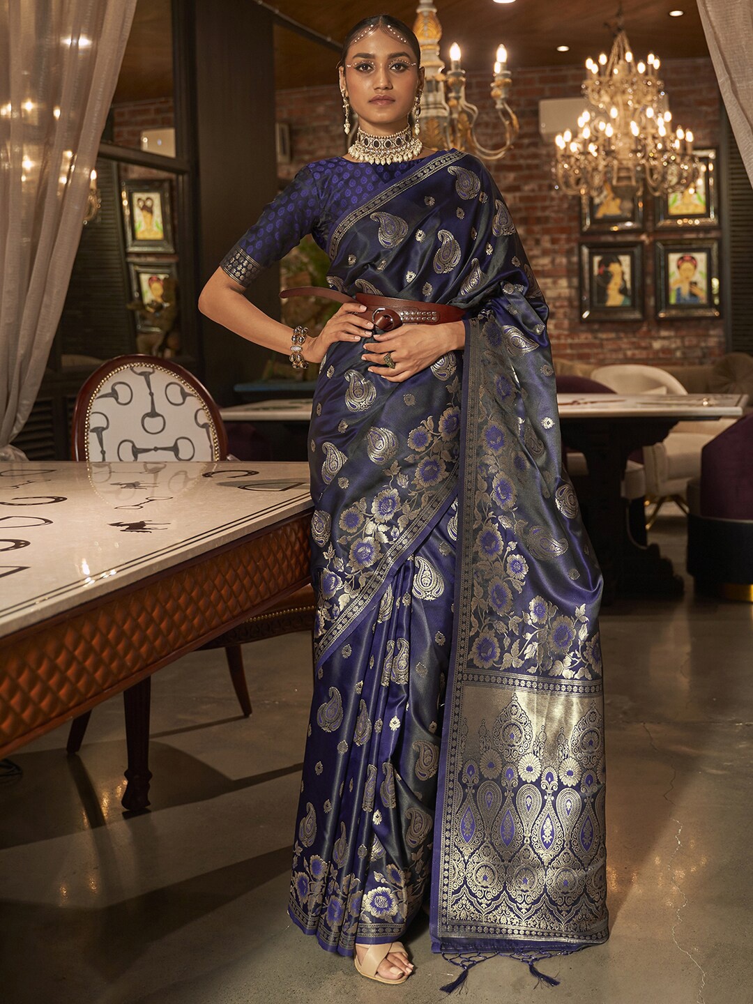 

Mitera Navy Blue & Gold-Toned Ethnic Motifs Zari Silk Blend Banarasi Saree
