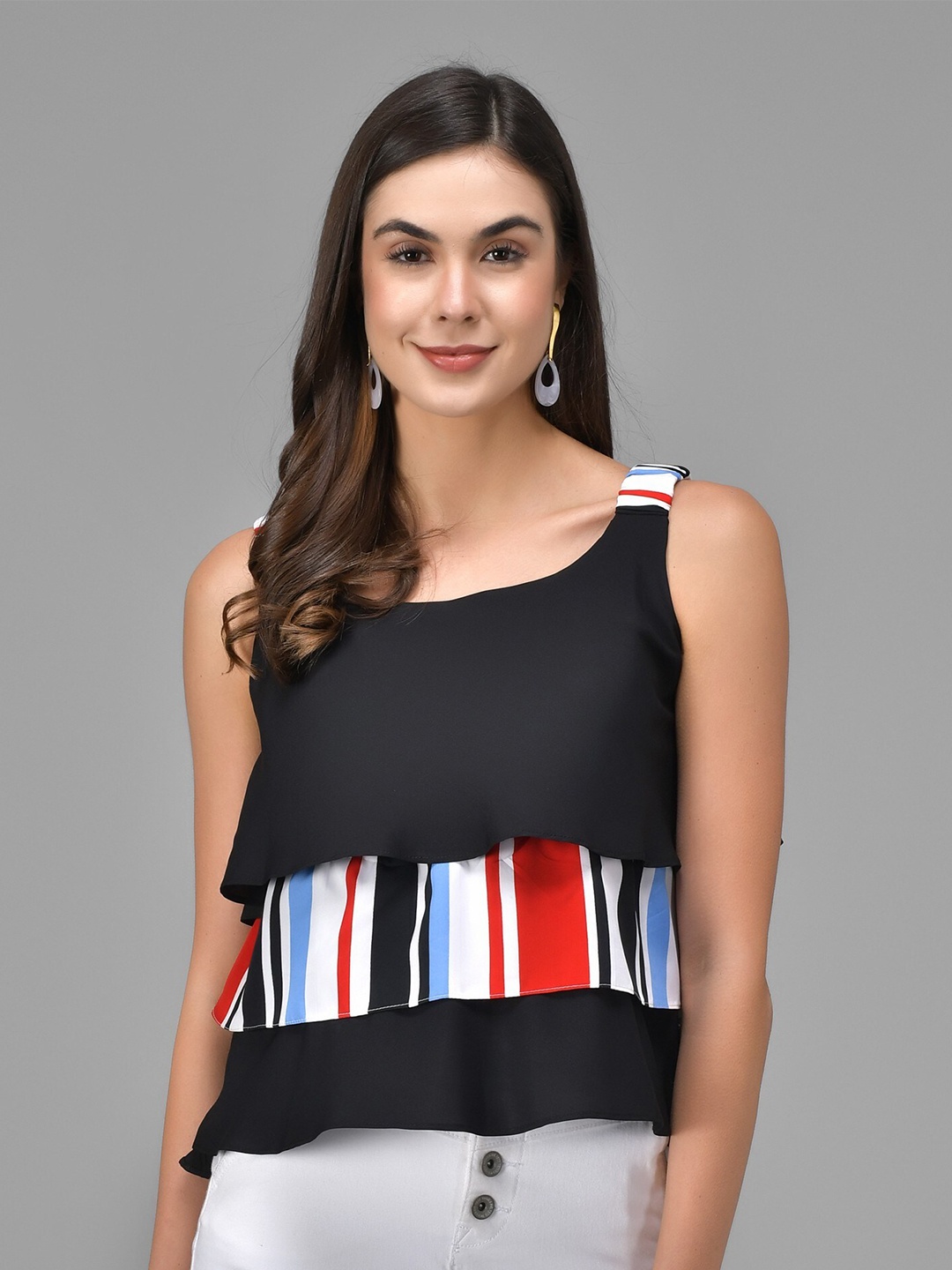 

Kannan Black & Red Colourblocked Ruffles Crepe Tiered Top