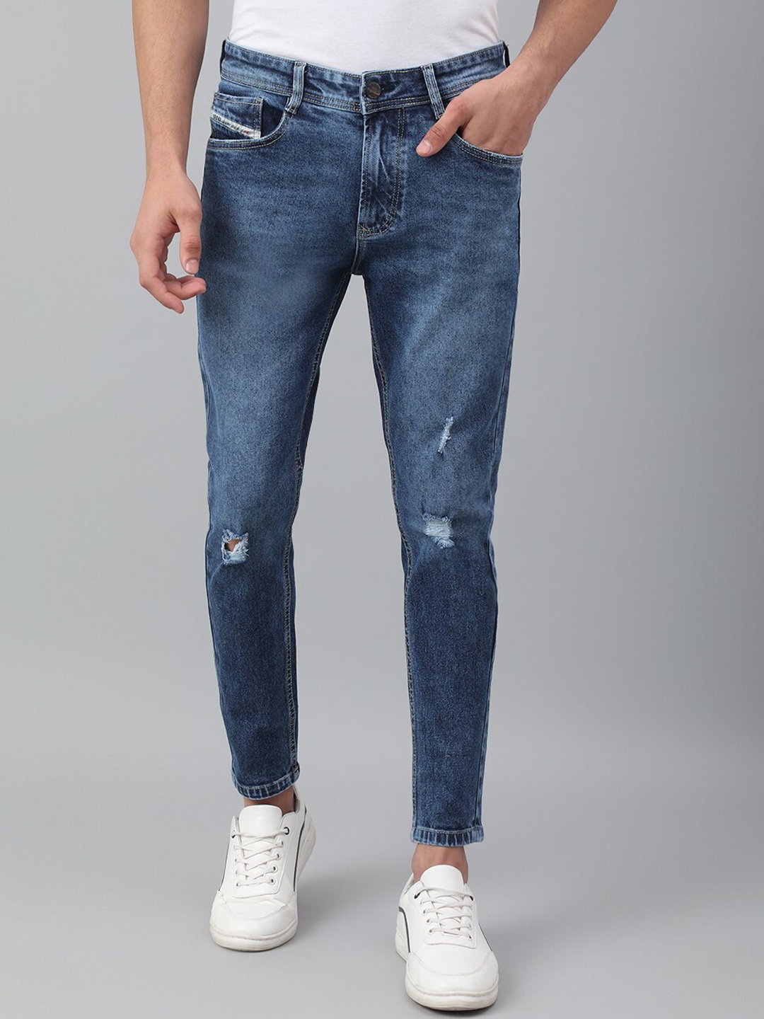 

Code 61 Men Blue Skinny Fit Low-Rise Mildly Distressed Light Fade Stretchable Jeans