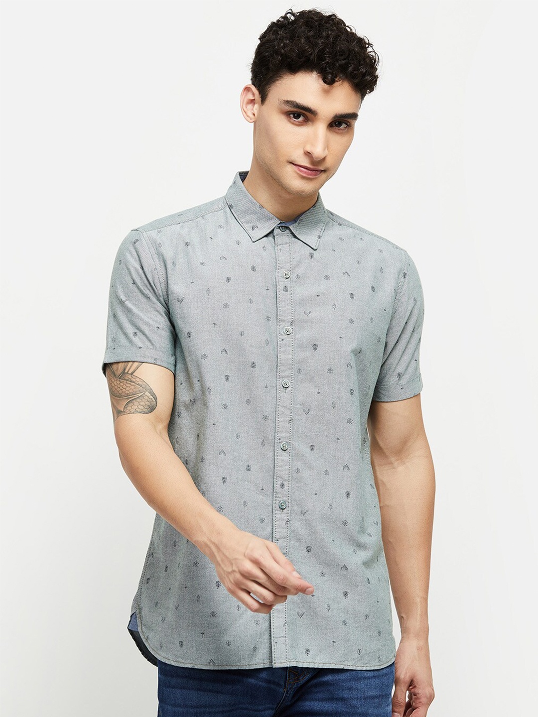 

max Men Grey Classic Printed Casual Shirt
