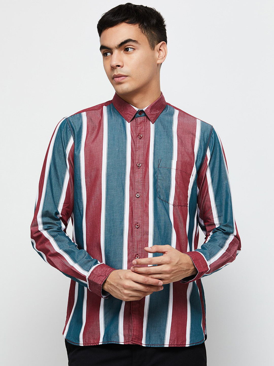 

max Men Green Classic Striped Casual Shirt