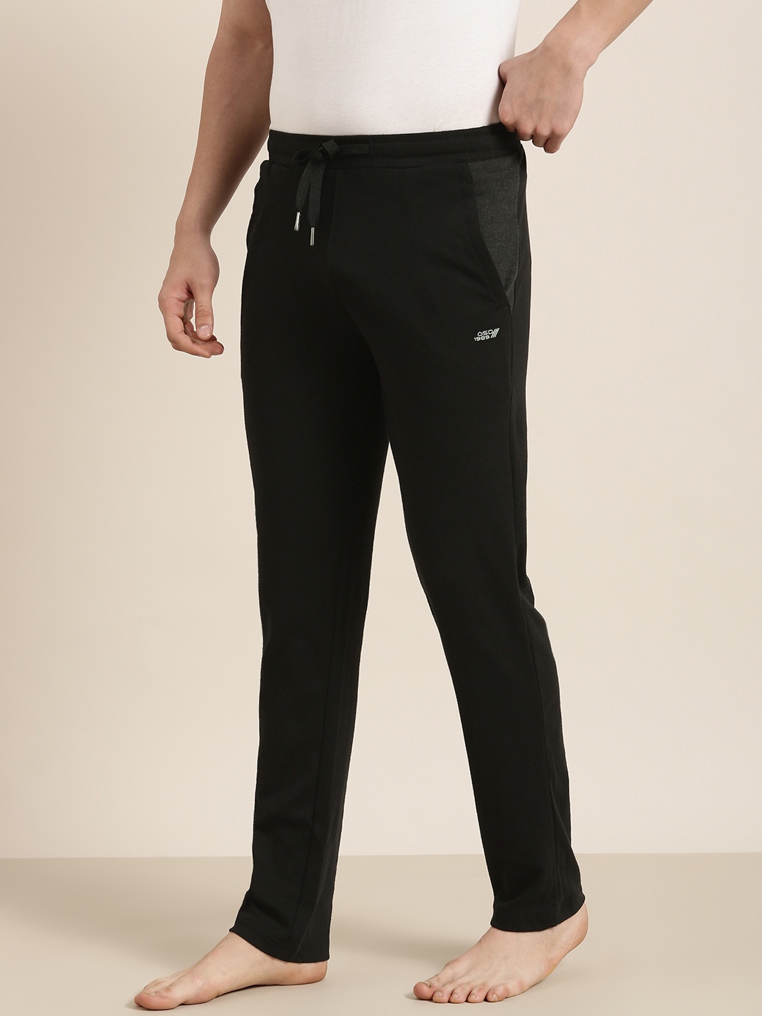 

Sweet Dreams Men Black Solid Lounge Pants