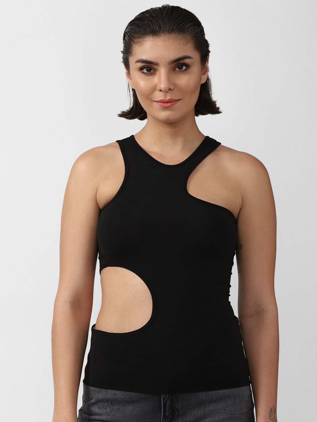 

FOREVER 21 Black Solid Cut Out Tank Top