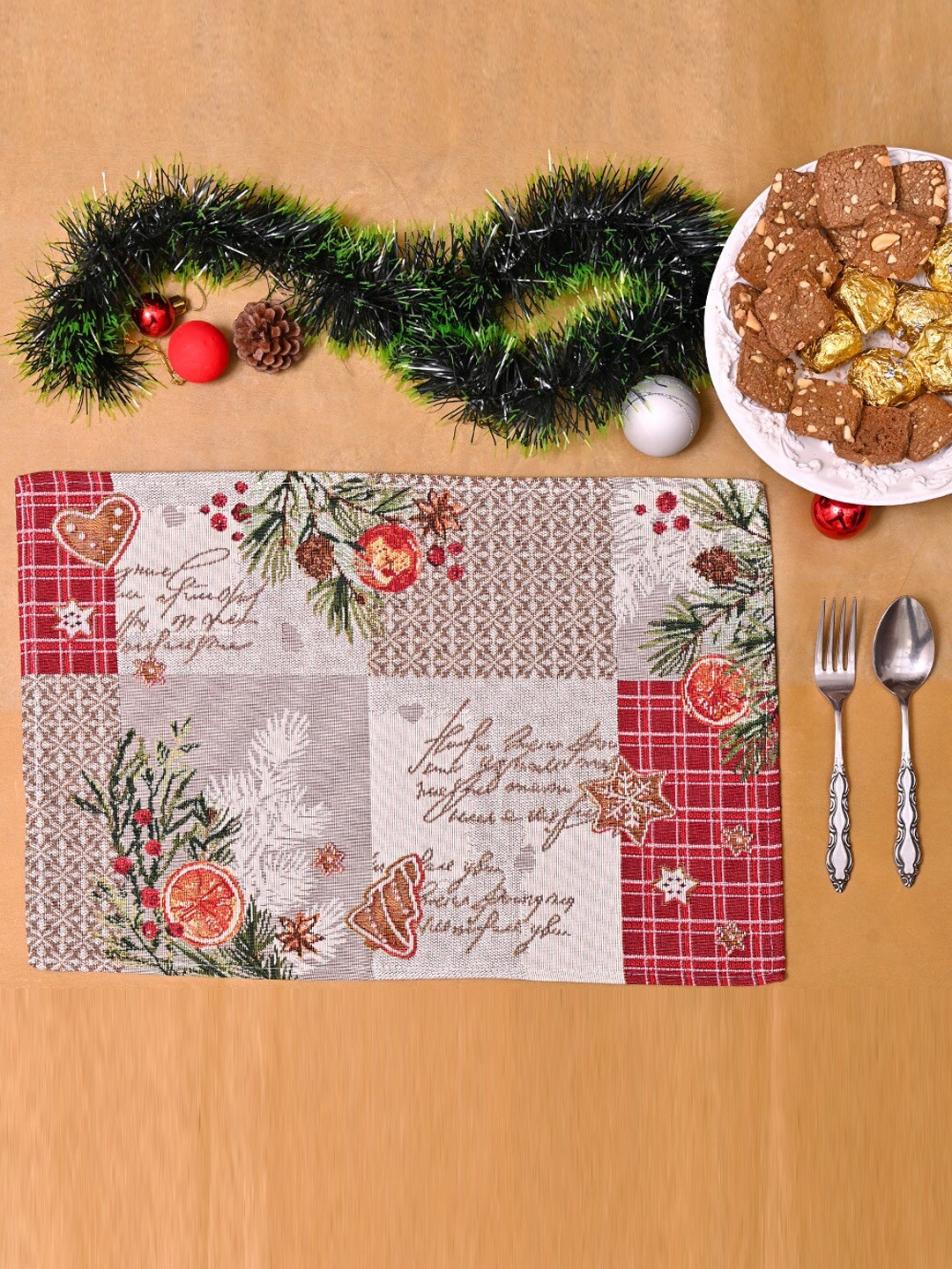 

AVI Living Set Of 4 Floral Table Placements, Grey