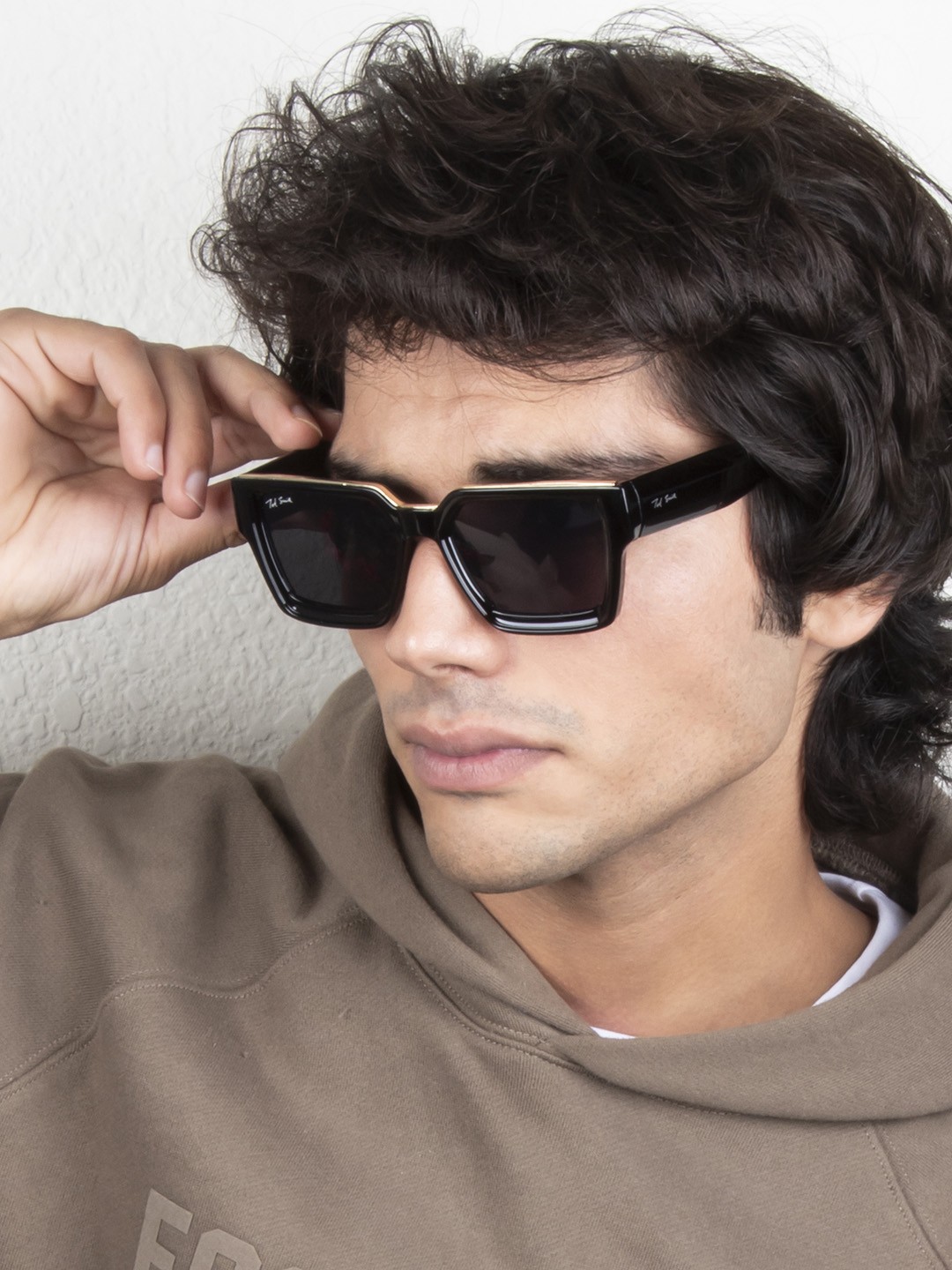 

Ted Smith Black Lens & Black Square Sunglasses with UV Protected Lens YOUME2_C1-Black