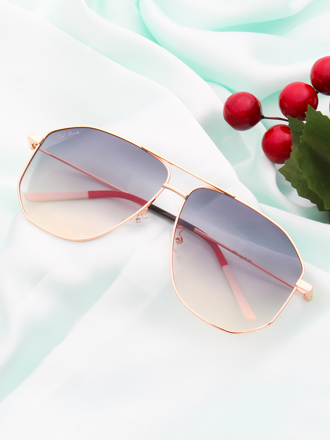

Ted Smith Green Lens & Gold-Toned Aviator Sunglasses UV Protected Lens AVIMAST2_C4-Green