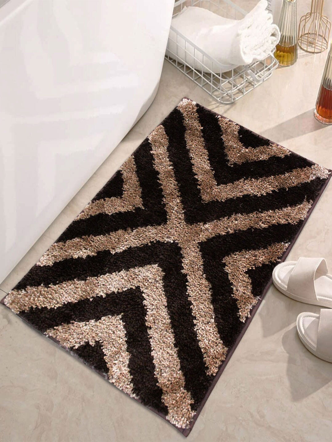 

LUXEHOME INTERNATIONAL Coffee Brown Printed 1600 GSM Anti-Skid Bath Rugs
