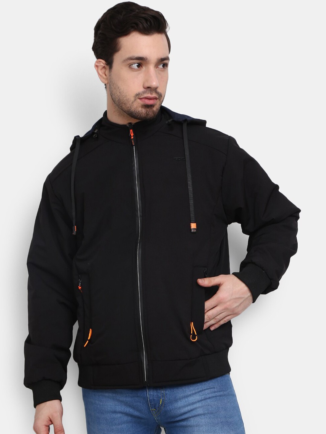 

V-Mart Men Black Lightweight Hooded Puffer Jacket