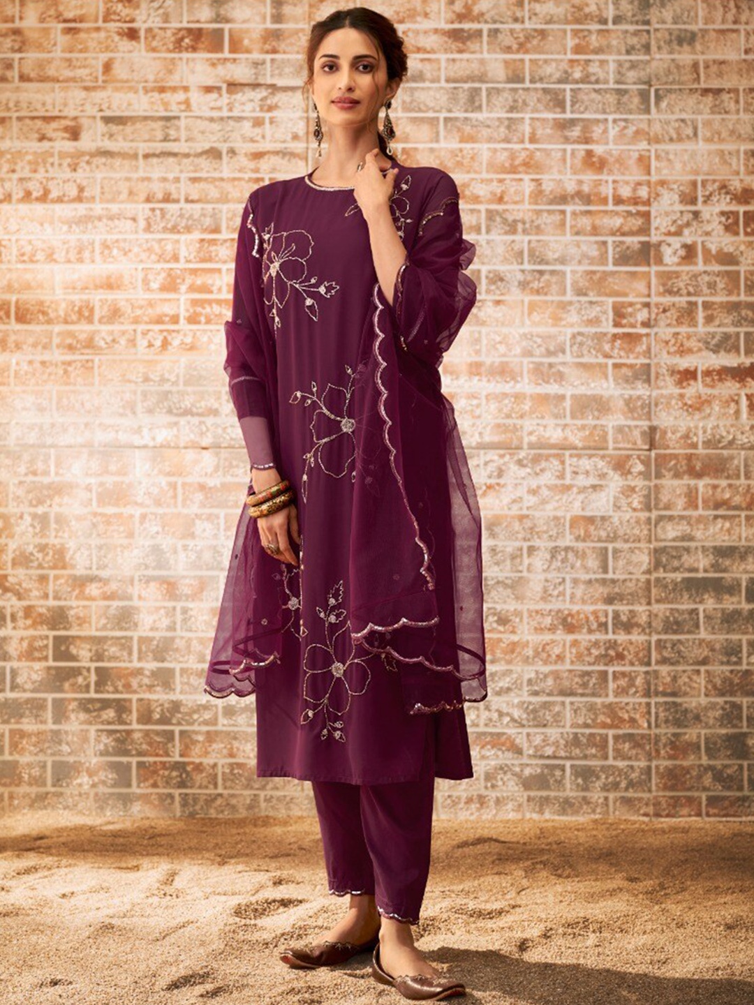 

AUTUMN LANE Women Purple Embroidered Sequinned Kurta with Trousers & Dupatta