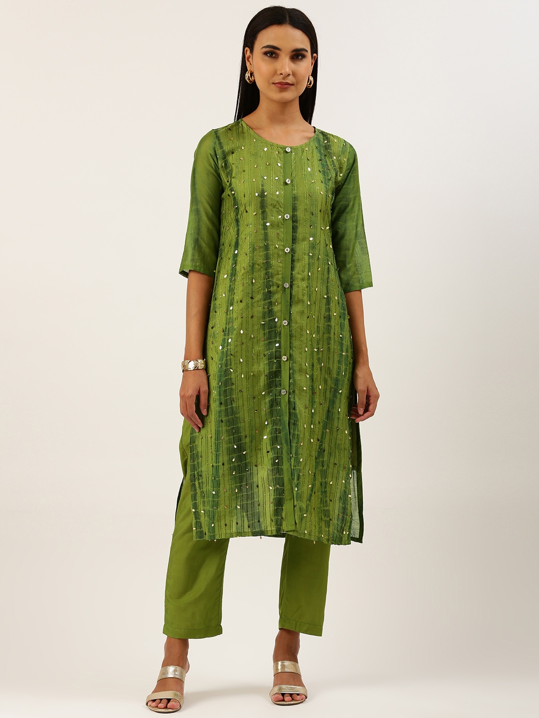 

SWAGG INDIA Women Green Ethnic Motifs Dyed Sequinned Kurta with Trousers