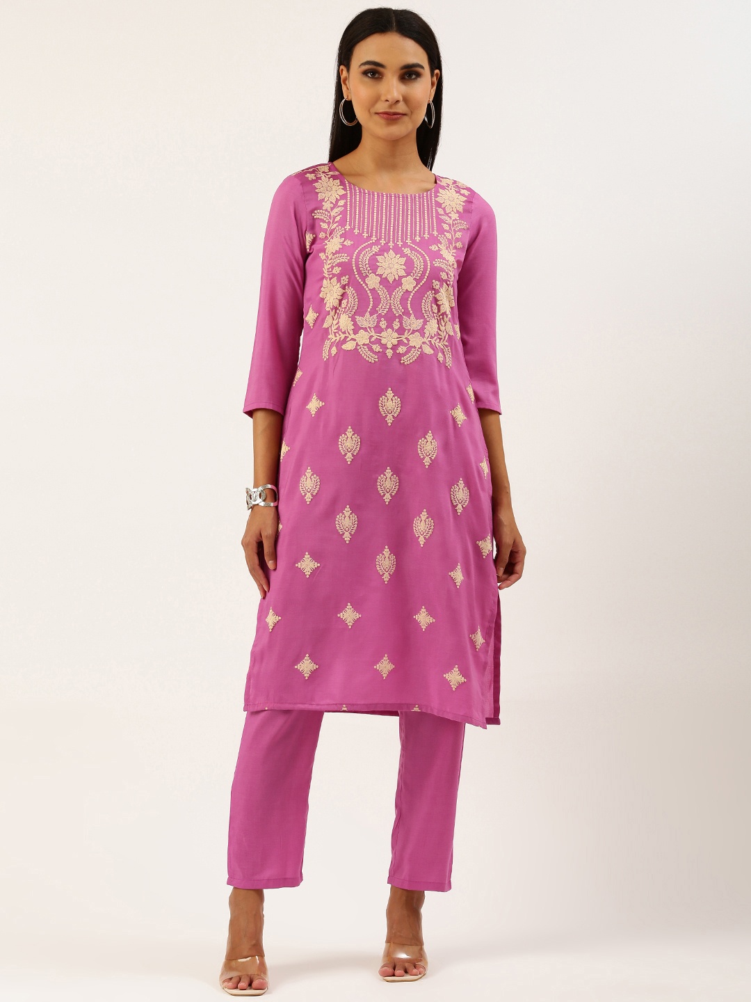 

SWAGG INDIA Women Pink Ethnic Motifs Embroidered Thread Work Kurta with Trousers