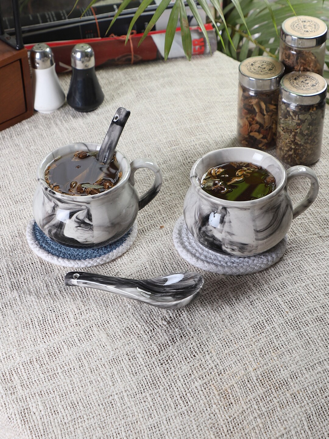 

CDI White And Grey Set of 2 Dishwasher And Microwave Safe Ceramic Matte Cups & Spoons