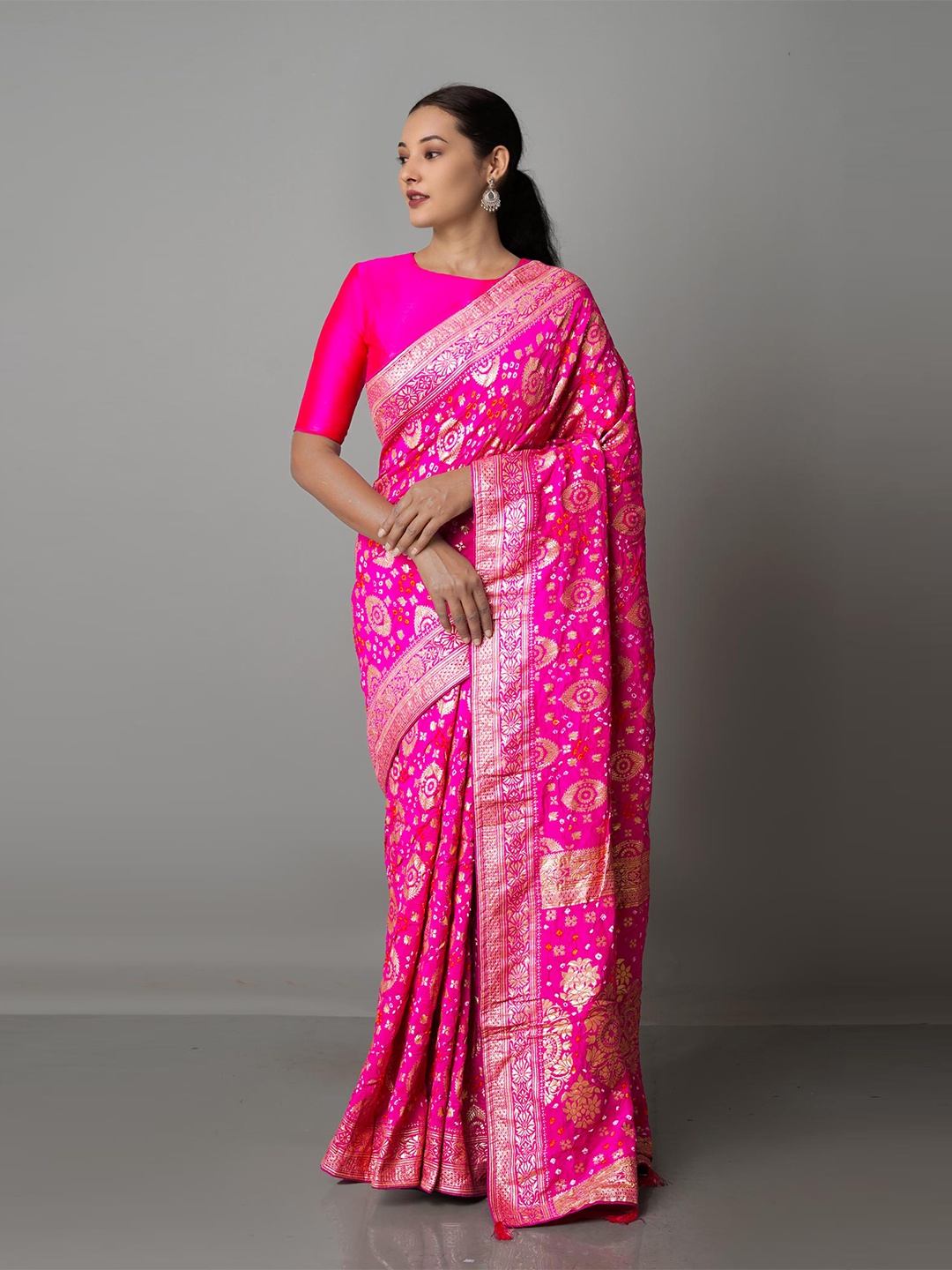 

Unnati Silks Pink & White Bandhani Zari Silk Blend Bandhani Saree