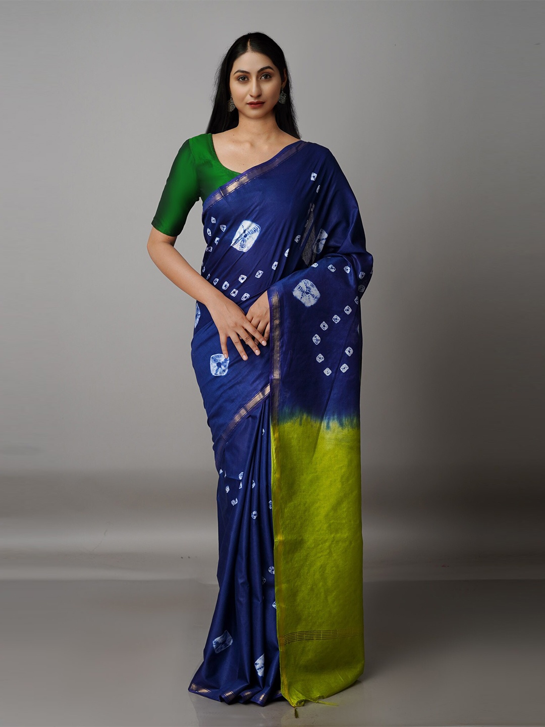 

Unnati Silks Navy Blue & Green Bandhani Zari Silk Cotton Chanderi Saree