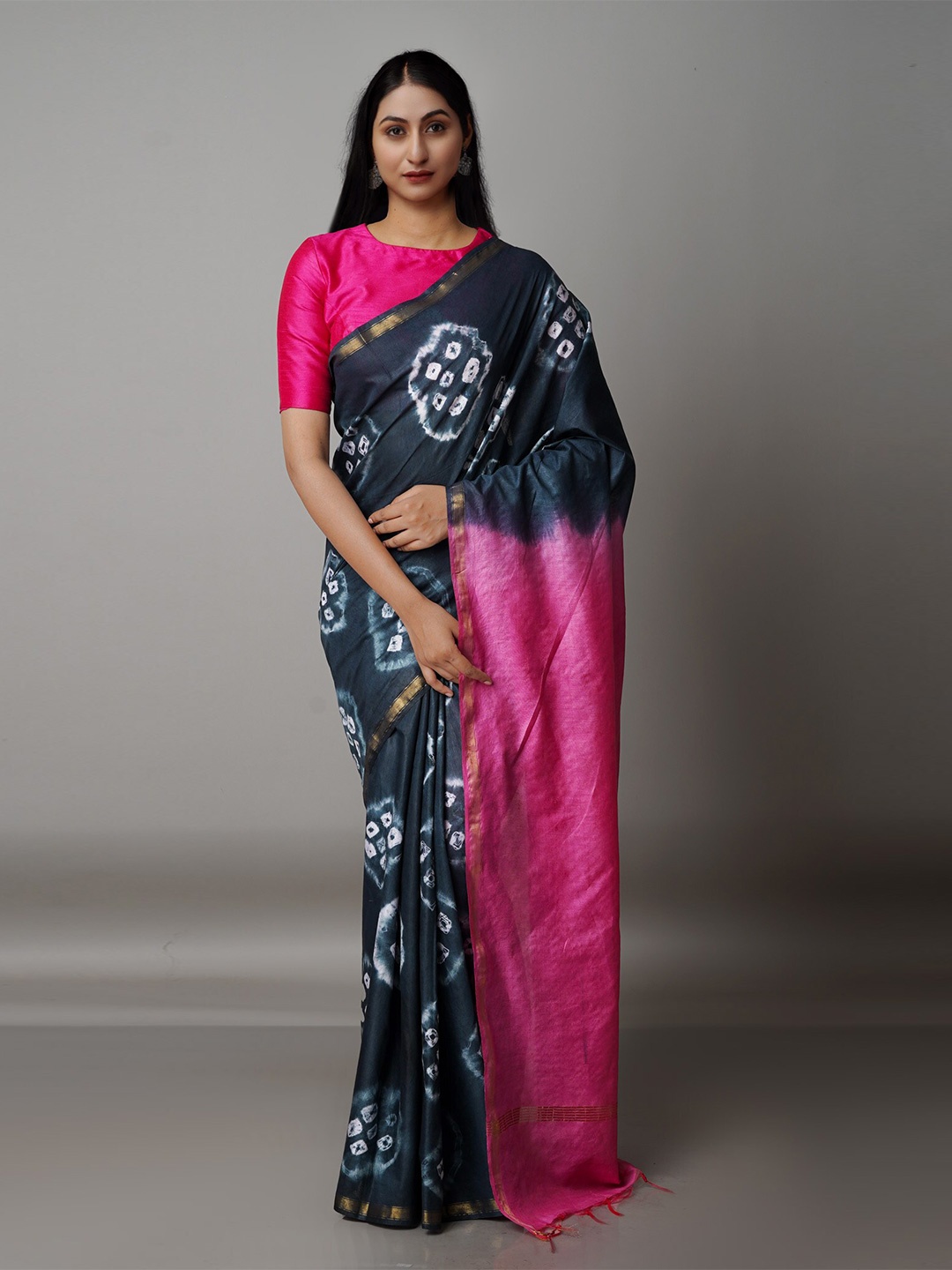 

Unnati Silks Grey & Pink Bandhani Zari Silk Cotton Chanderi Saree