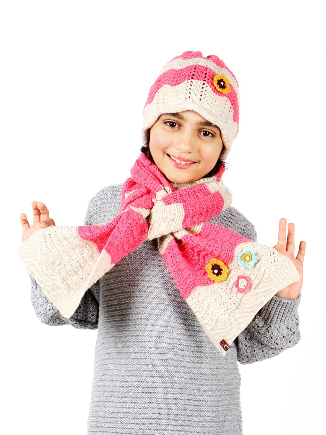 

Bharatasya Girls Pink & White Beanie