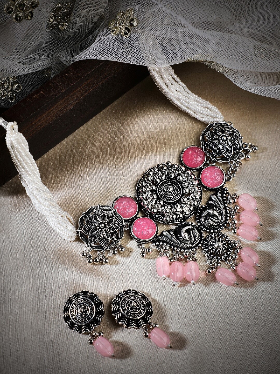 

Rubans White & Pink Beaded Oxidised Silver-Plated Jewellery Set