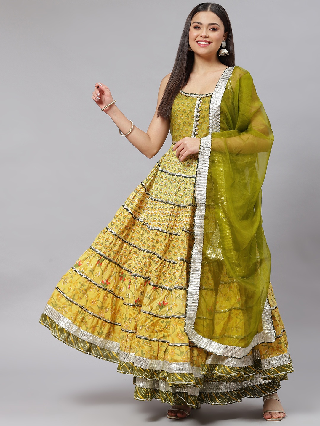 

mokshi Women Green & Yellow Printed Gotta Patti Pure Cotton Kurta with Sharara & Dupatta