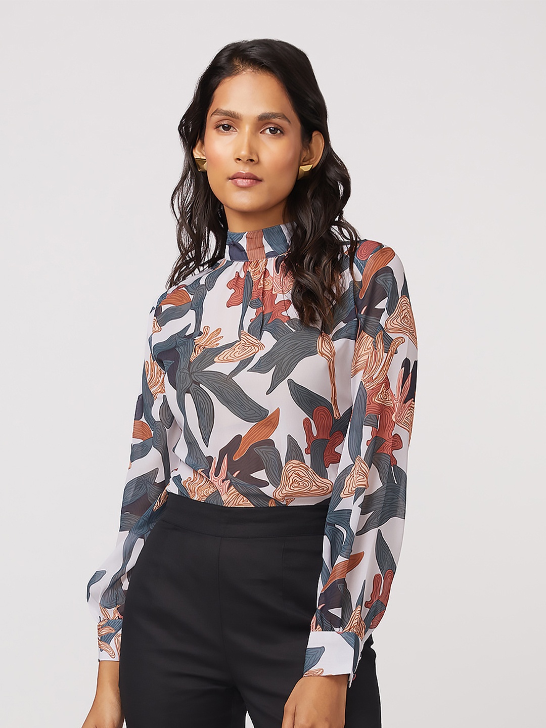 

NOT SO PINK Women Off White Tropical Print Tropical Top