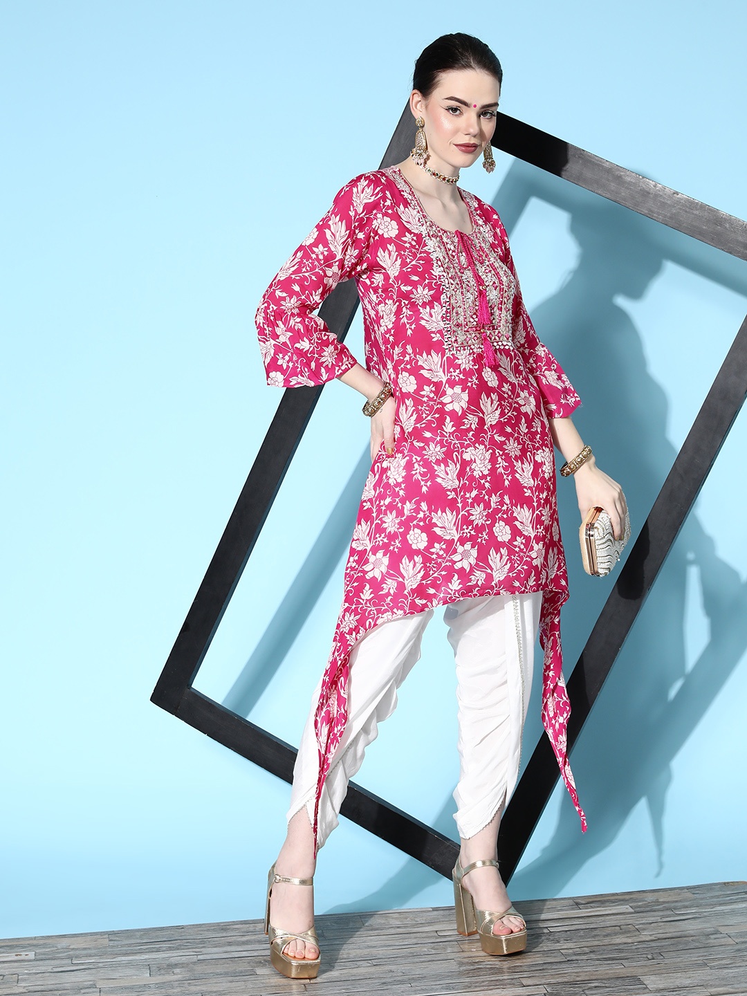 

ZOLA Women Pink & White Floral Printed Gotta Patti Kurta with Dhoti Pants