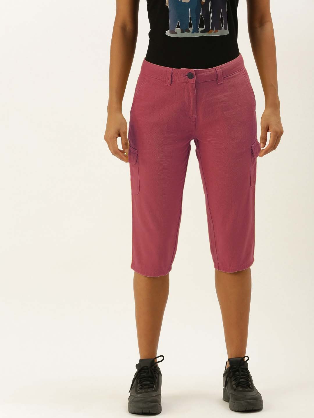 

IVOC Women Dusty Pink Pure Cotton Solid Cargo Capris, Rose
