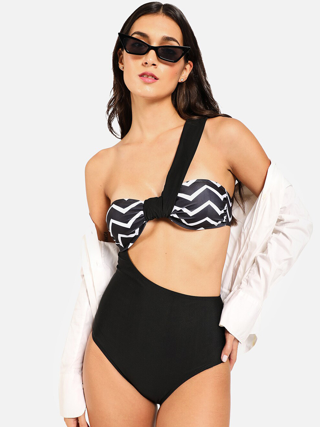 

HAUTE SAUCE by Campus Sutra Women Black Solid Cut-Out Swimsuit