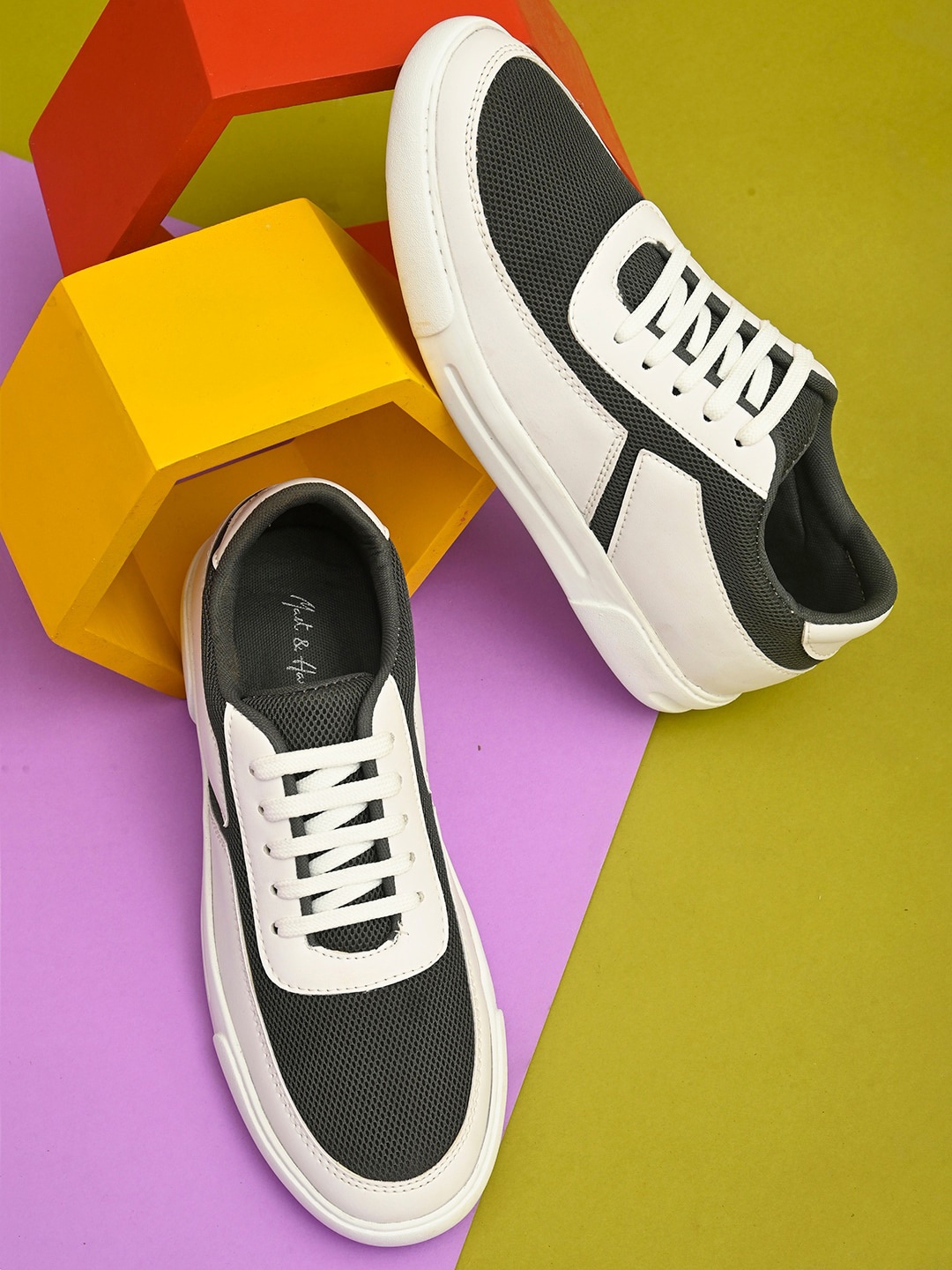 

Mast & Harbour Men White Colourblocked Sneakers