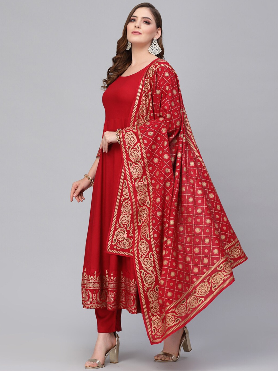 

JAIPURI BUNAAI Women Red Empire Kurta with Trousers & With Dupatta