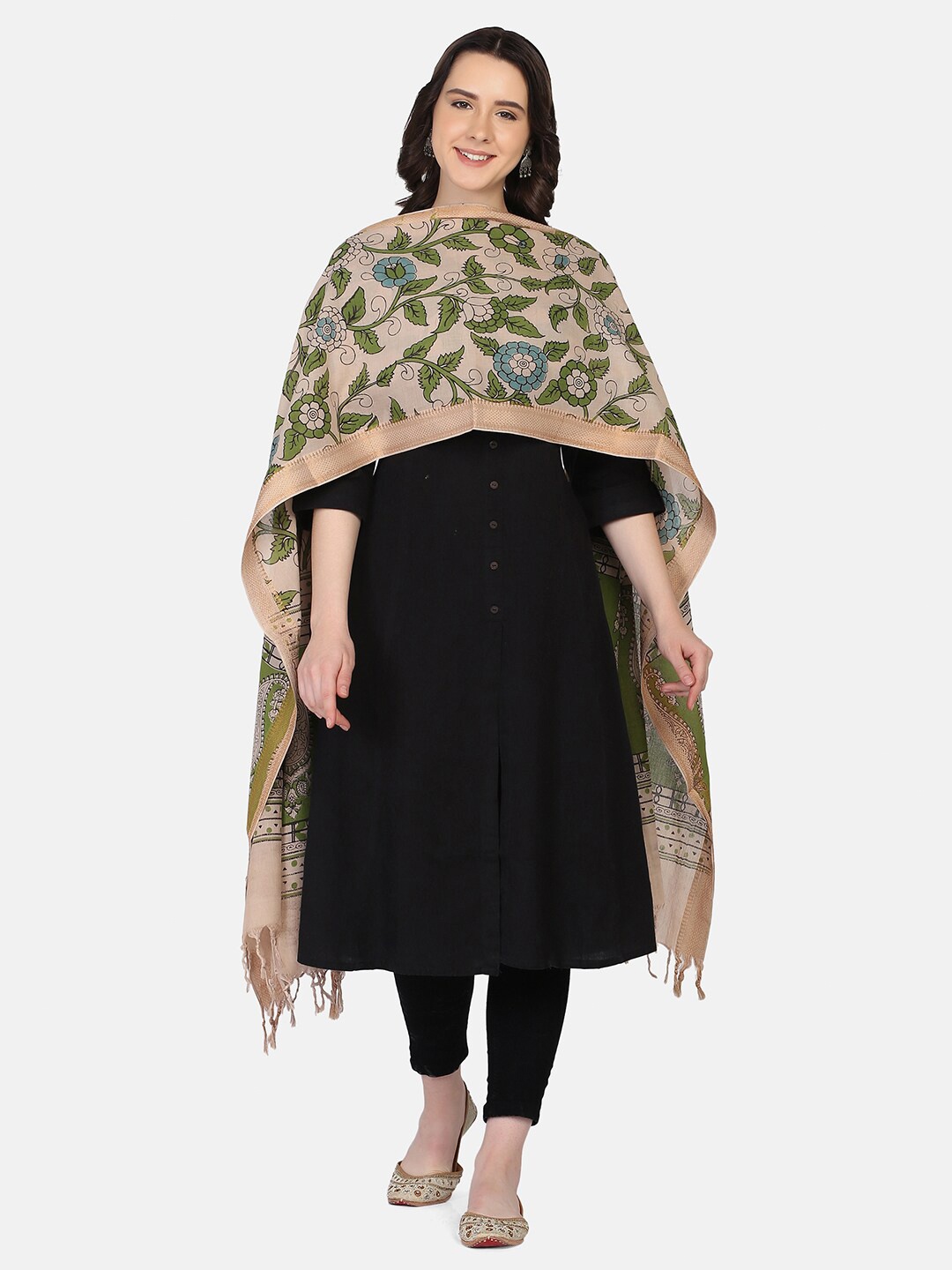 

THE WEAVE TRAVELLER Green & Cream-Coloured Ethnic Motifs Printed Pure Cotton Kalamkari Dupatta with Zari