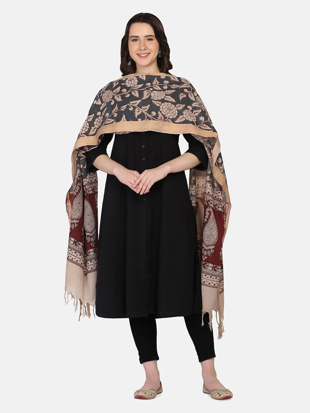 

THE WEAVE TRAVELLER Grey & Gold-Toned Ethnic Motifs Printed Pure Cotton Kalamkari Dupatta with Zari